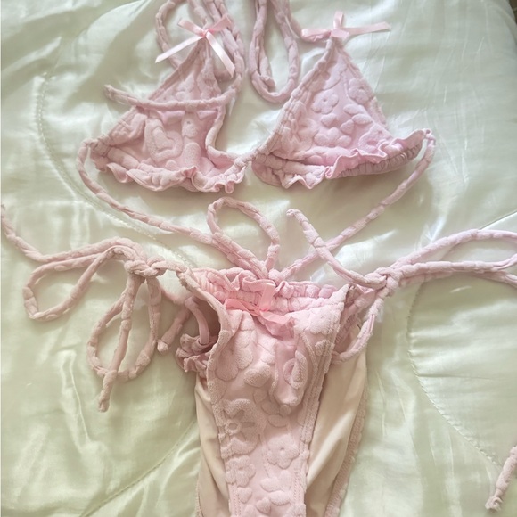 Blackbough Light Pink Textured Bikini - Picture 4 of 6